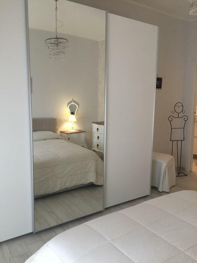 Medeum Apartment Modugno Luaran gambar