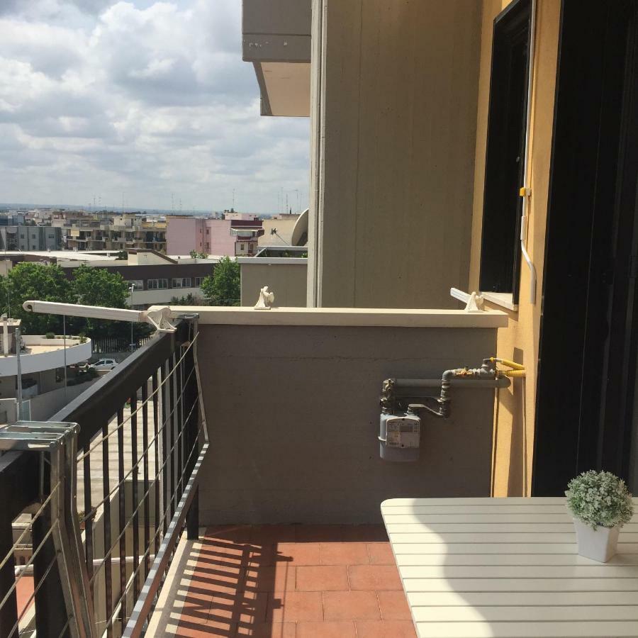 Medeum Apartment Modugno Luaran gambar
