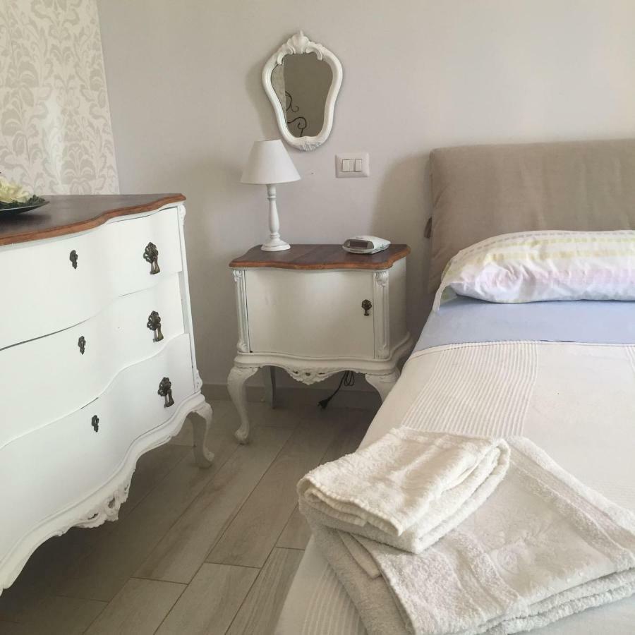 Medeum Apartment Modugno Luaran gambar